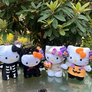 Hello Kitty steppers bundles x 4